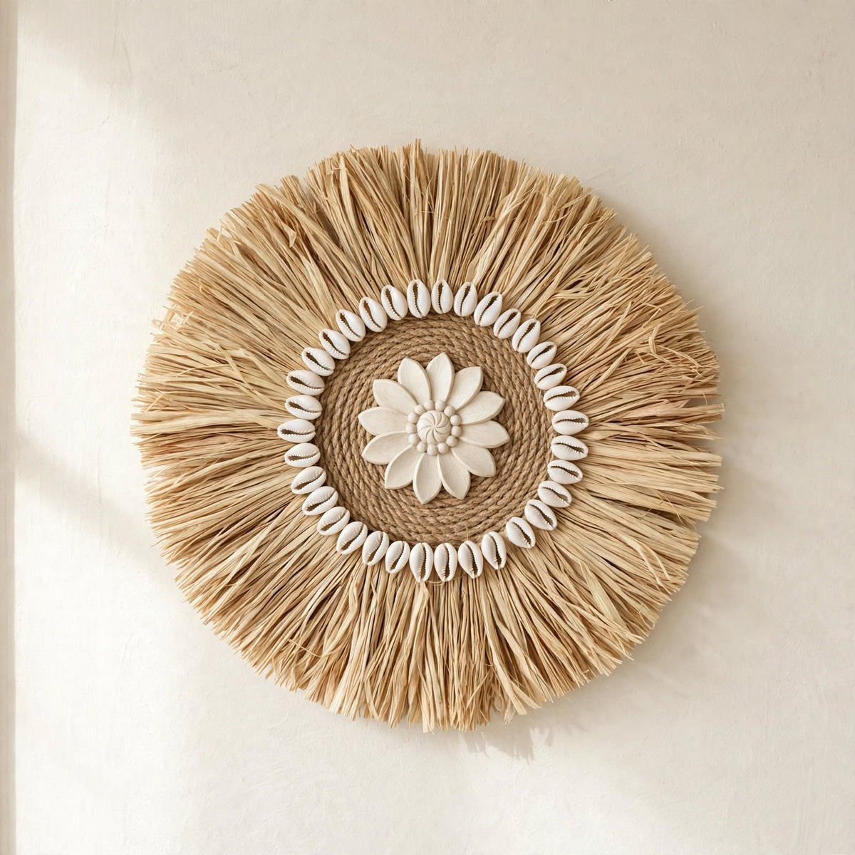 Décoration murale raphia — Rosaces tissées 30 cm