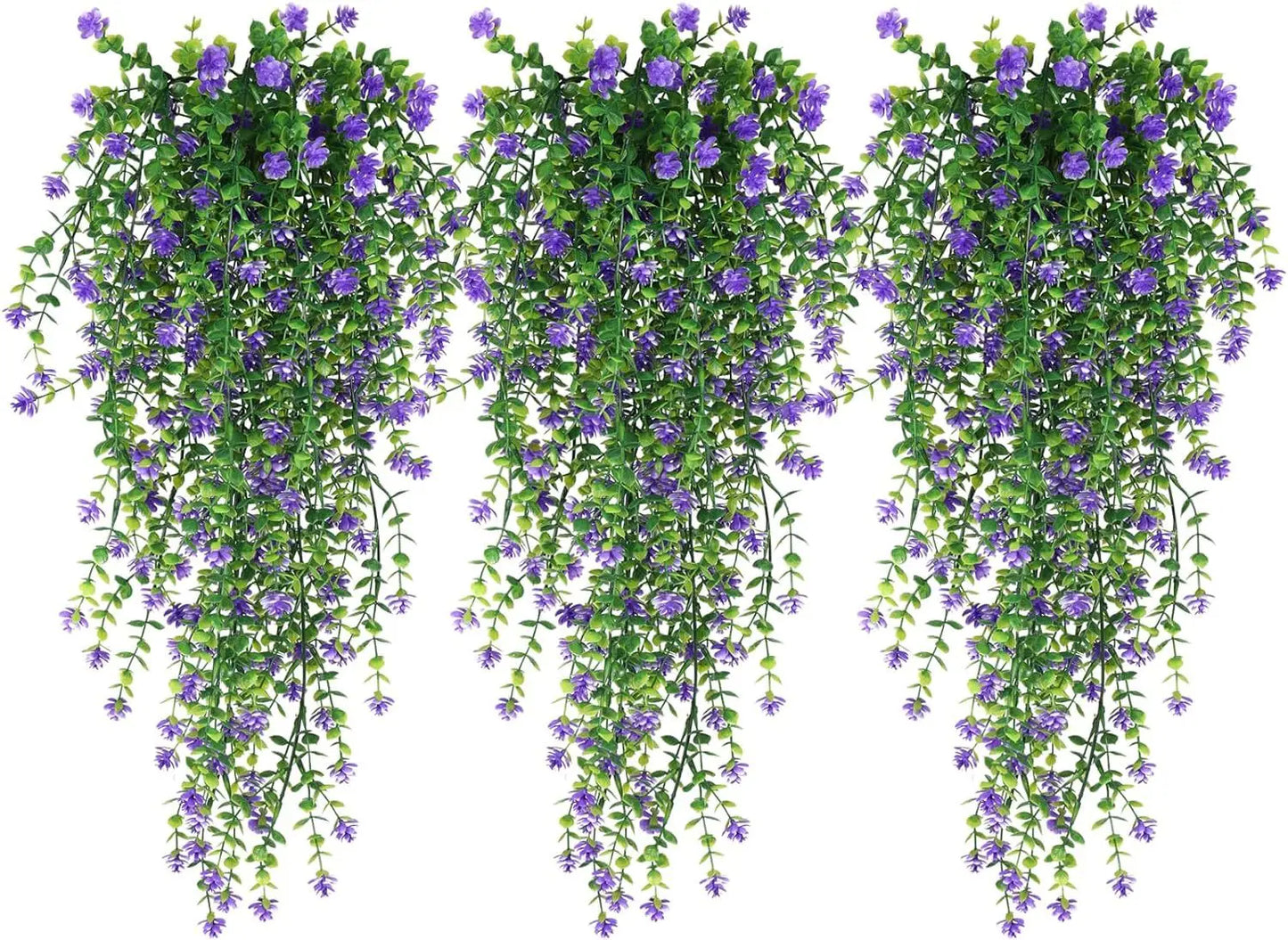 Trois bouquets de Plantes artificielles tombantes-Cascade Bohème aux petites fleurs violettes pendent côte à côte sur un fond blanc, formant un étalage vert luxuriant et vibrant.