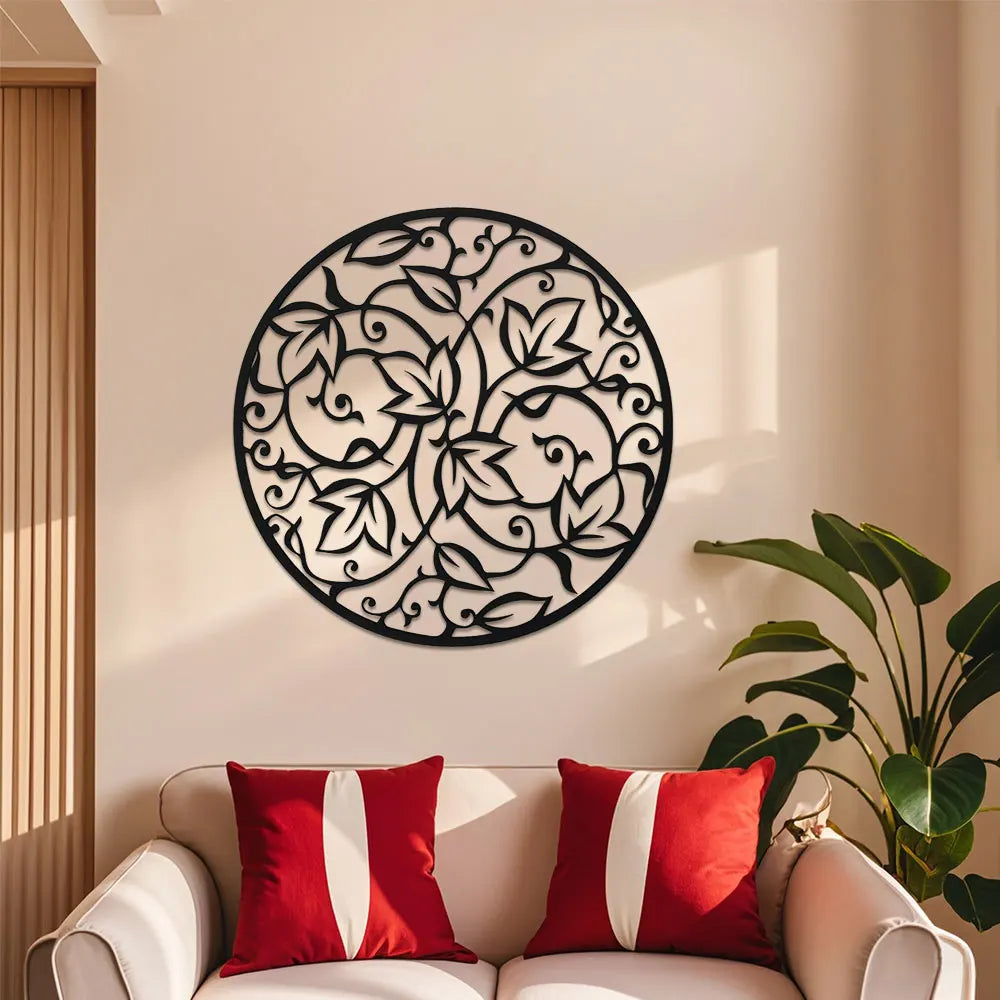Decoration murale arbre de vie moderne, métal noir, design floral circulaire, élégant salon.