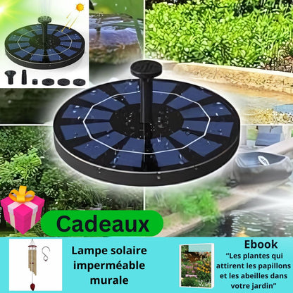 Image dun kit solaire de fontaine deau/sun-founᵀᴹ de Mafrenesiedecoration avec buses dans divers décors de jardin. Le texte indique « Cadeaux », mentionnant une lampe murale étanche, un livre électronique sur les plantes écologiques attirant les papillons et les abeilles, une icône de cadeau et une photo de carillon éolien.