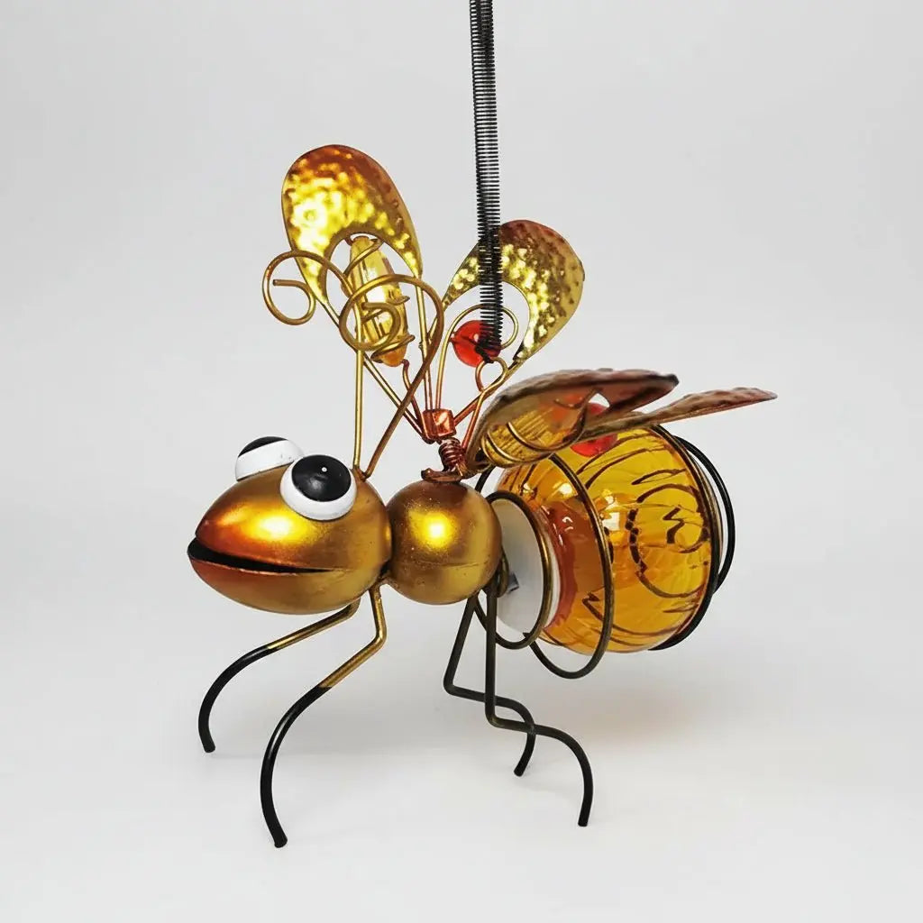Décoration jardin abeille solaire lumineuse LED variante doré or ambre fer forgé ailes verre teinté doré brillant suspendue sculpture métal élégante raffinée