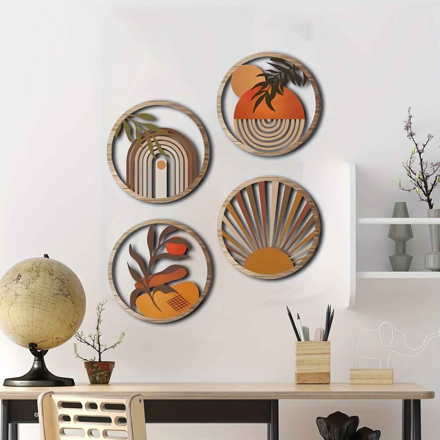 Quatre decorations murales en bois, style bohème abstrait, pour un intérieur moderne.