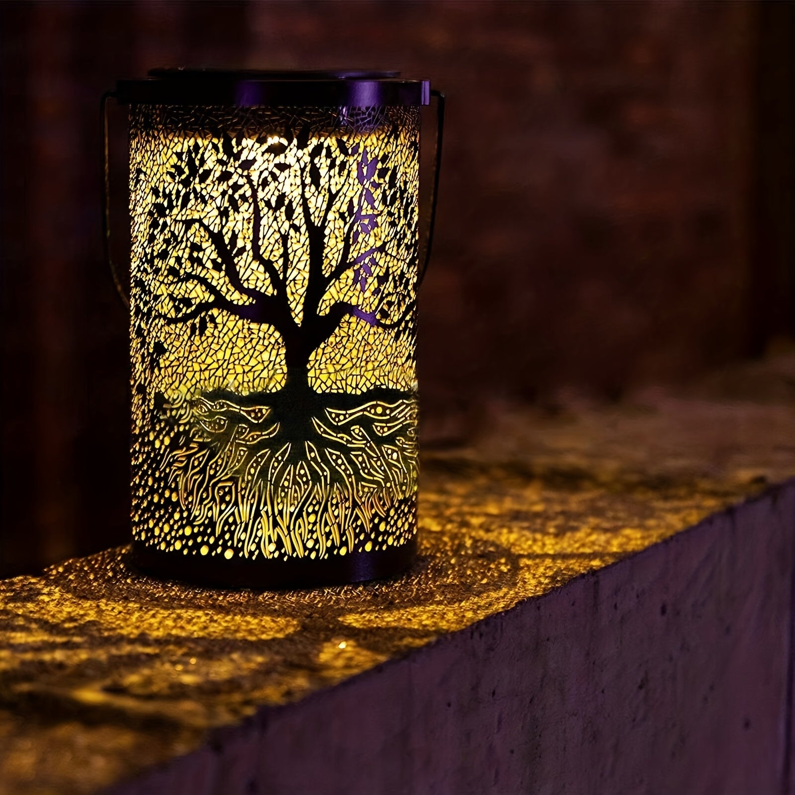 Lanterne solaire exterieur avec motif arbre lumineux, éclairage extérieur.