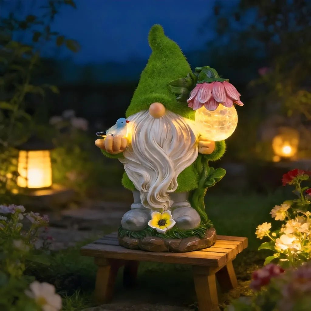Nain de jardin grande taille globe lumineux crépuscule ambiance féerique nocturne