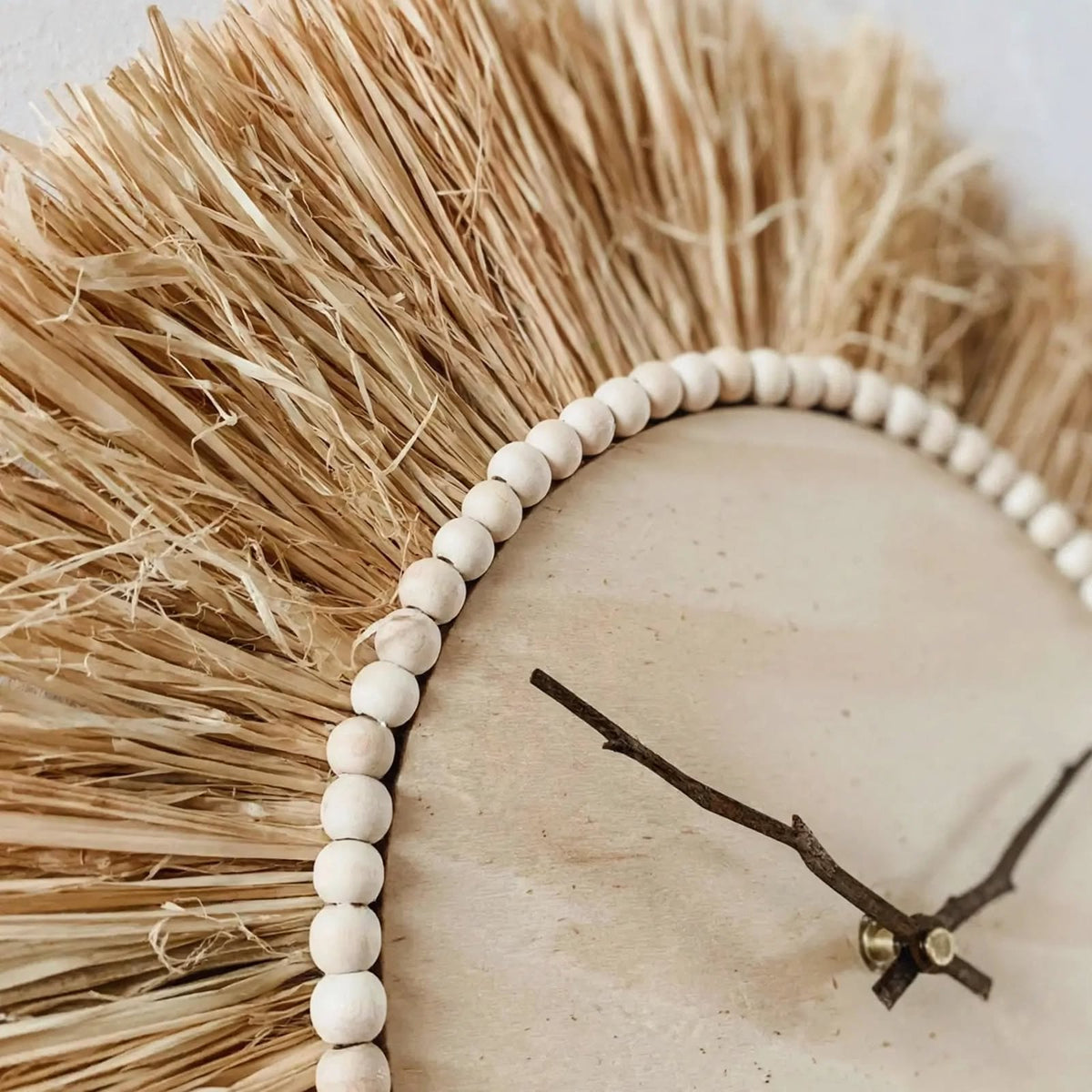 Horloge paille tissée main — Silencieuse, déco nordique