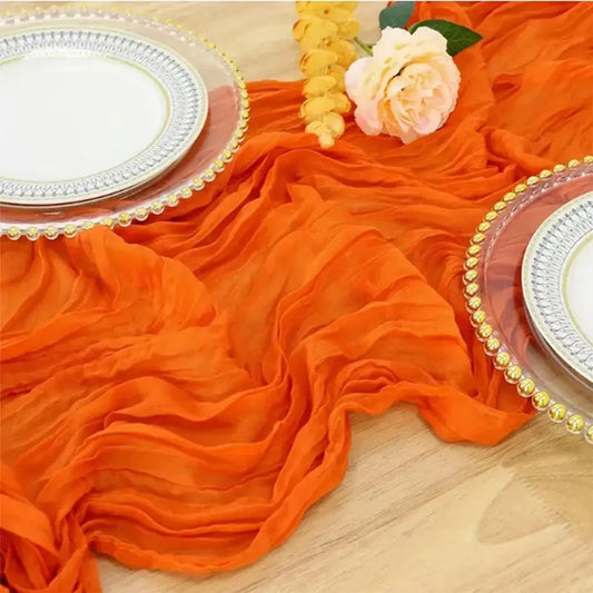 Chemin de table orange Gaze de Mafrenesiedecoration pour automne, Halloween et fêtes, décoration élégante pour table festive.