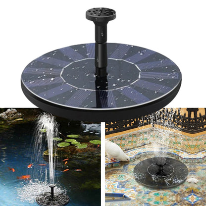 Limage principale montre la fontaine Sun-Founᵀᴹ de Mafrenesiedecoration avec des panneaux solaires. Ci-dessous, deux images plus petites : lune montre la fontaine créant des jets deau dans un étang de jardin avec des poissons, et une autre la présentant en action sur une zone carrelée avec un oiseau à proximité.