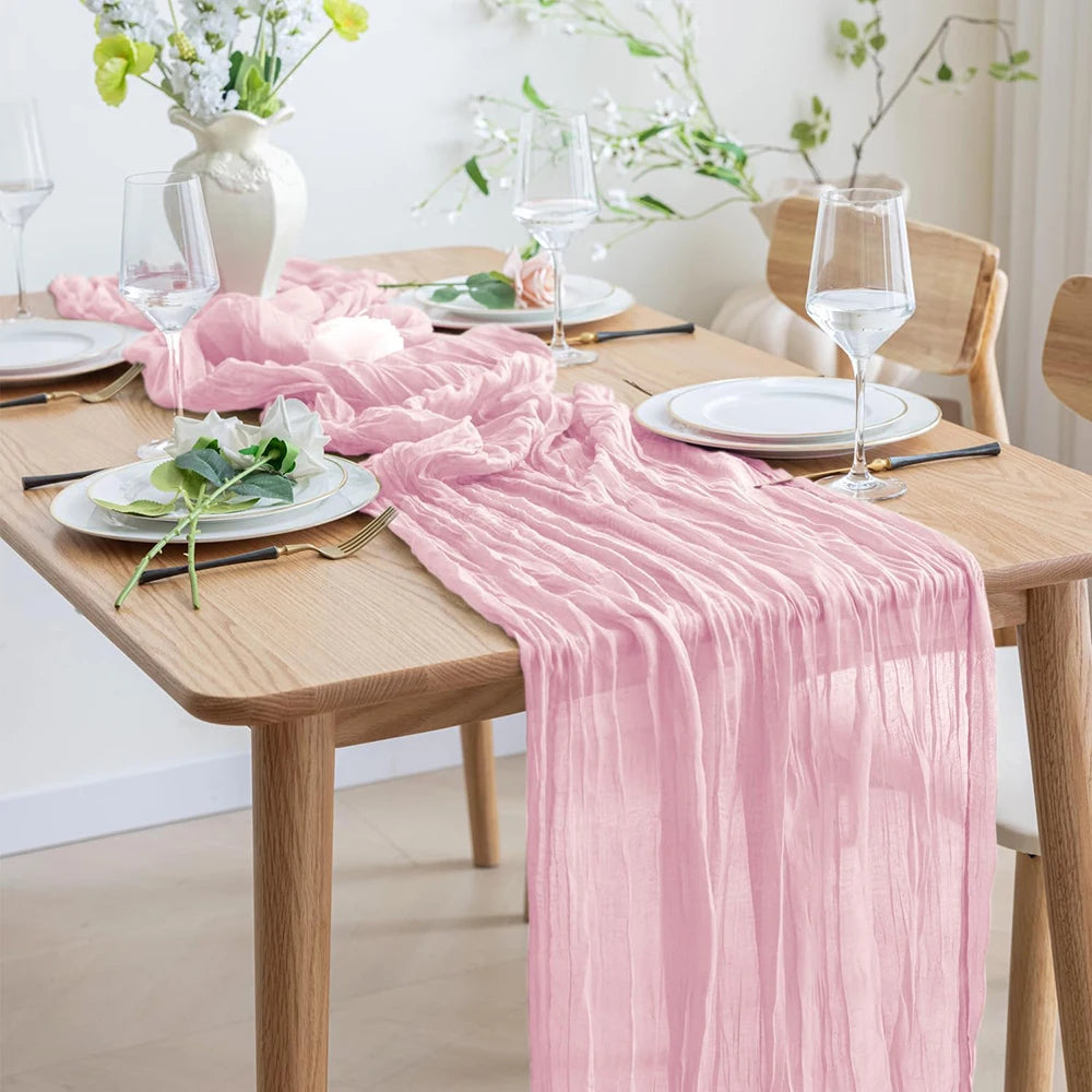 Chemin de table gaze en coton Mafrenesiedecoration, grand modèle 90cm, style bohème pour mariage ou décoration intérieure.
