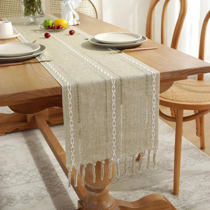 Chemin de table macramé vert sauge franges décoration rustique