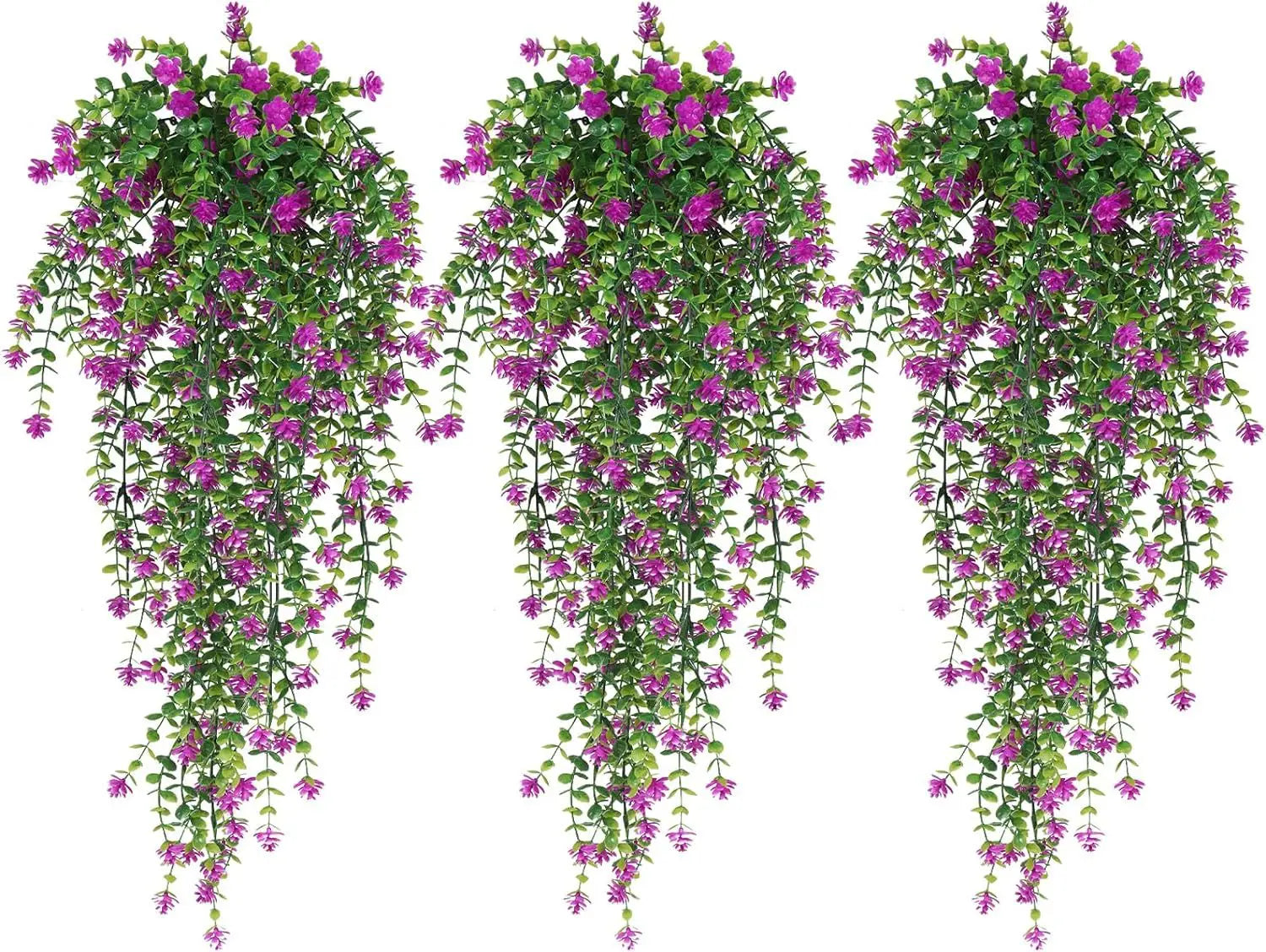Trois Plantes artificielles tombantes-Cascade Bohème aux feuilles vertes luxuriantes et aux fleurs violettes et roses vibrantes créent un décor végétal luxuriant, magnifiquement présenté sur un fond blanc.