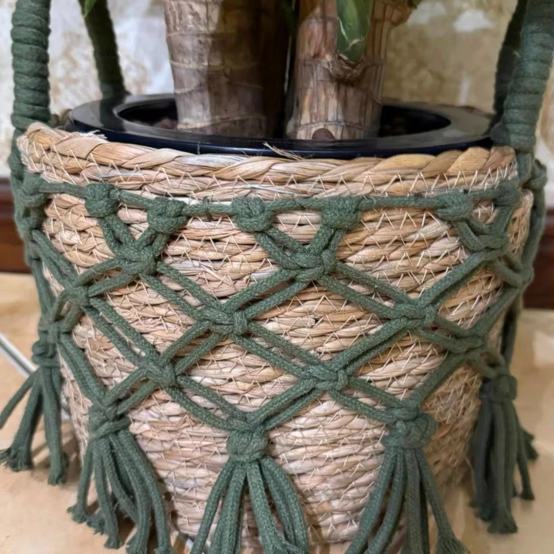 Détail des nœuds de macramé et des franges du cache pot