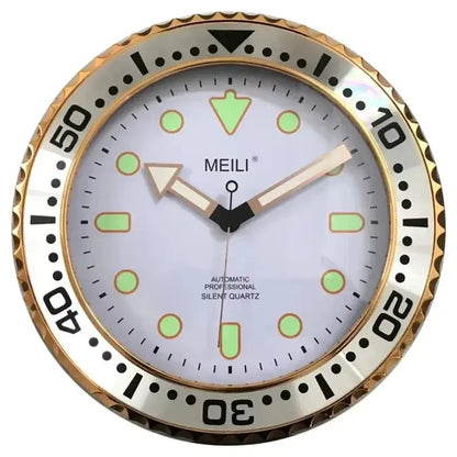 Horloge murale en métal original avec cadran lumineux phosphorescent, silencieuse, 30cm, disponible en 6 coloris, marque Mafrenesiedecoration.