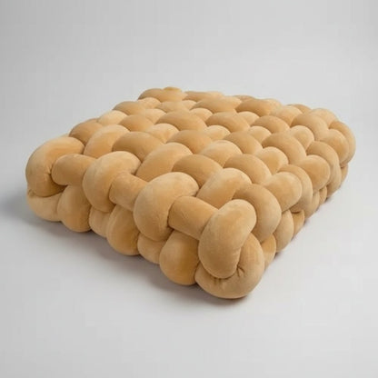 Grand coussin canapé velours beige noué main design scandinave naturel