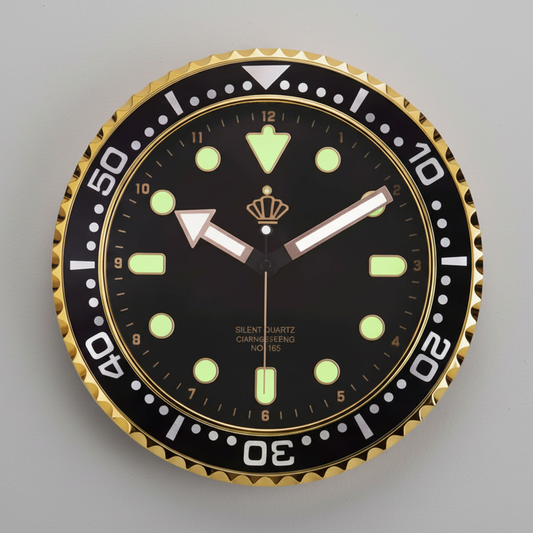 Horloge murale en fer forgé lumineuse de 30cm avec affichage phosphorescent, silencieuse, disponible en 6 coloris, design original.