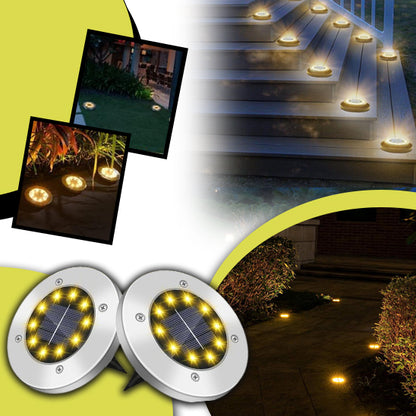 Collage de Lampes solaires de sol IP65 de Mafrenesiedecoration illuminant les marches extérieures et les allées de jardin la nuit avec des lumières LED jaunes, mettant en valeur une décoration élégante et économe en énergie pour les marches et les allées.