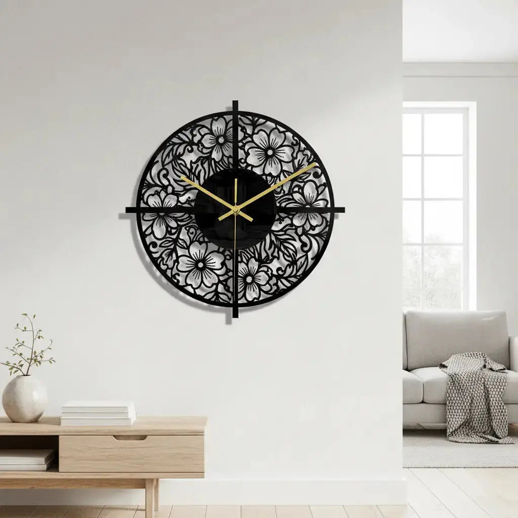 Horloge murale noire acrylique ajouree motif floral salon nordique sans chiffres point focal