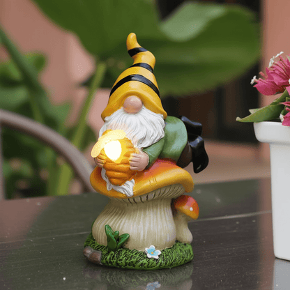 Grand nain de jardin détail champignon pot miel lumineux qualité résine