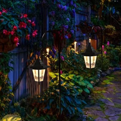 Lampe solaire jardin haut de gamme polyvalente avec crochet pour suspension et piquet robuste pour balisage d'allée élégant.