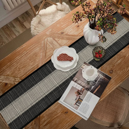 Chemin de table lin noir géométrique ambiance contemporaine épurée