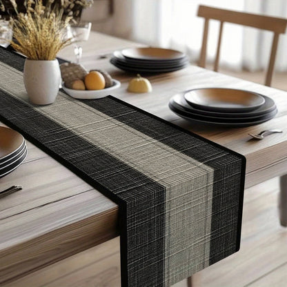 Chemin de table lin géométrique noir franges courtes style scandinave